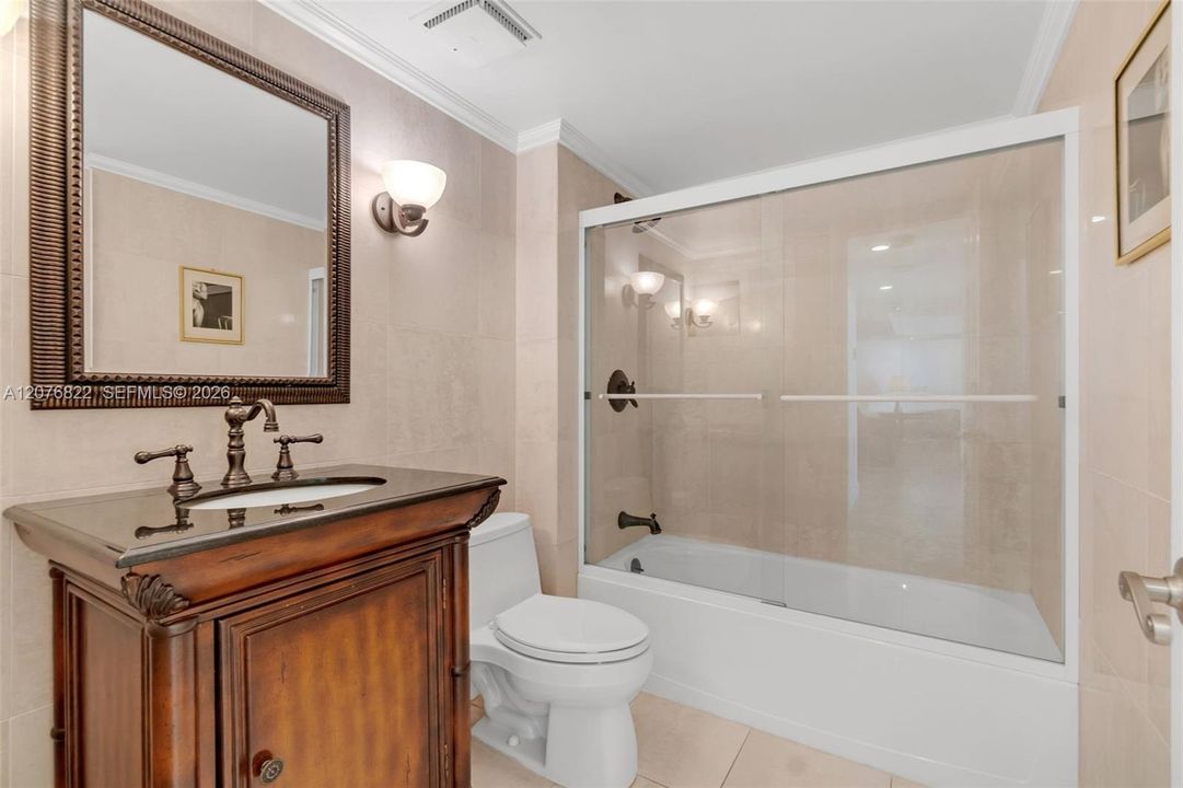 En Venta: $665,000 (2 camas, 2 baños, 1530 Pies cuadrados)