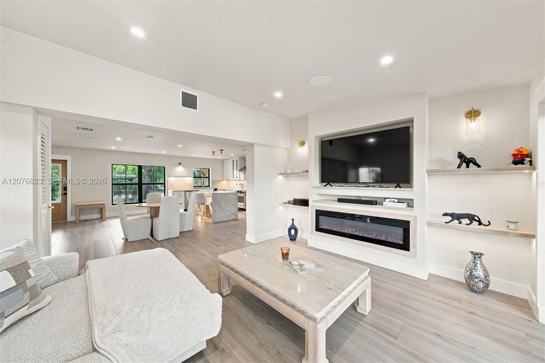 En Venta: $869,000 (2 camas, 2 baños, 0 Pies cuadrados)