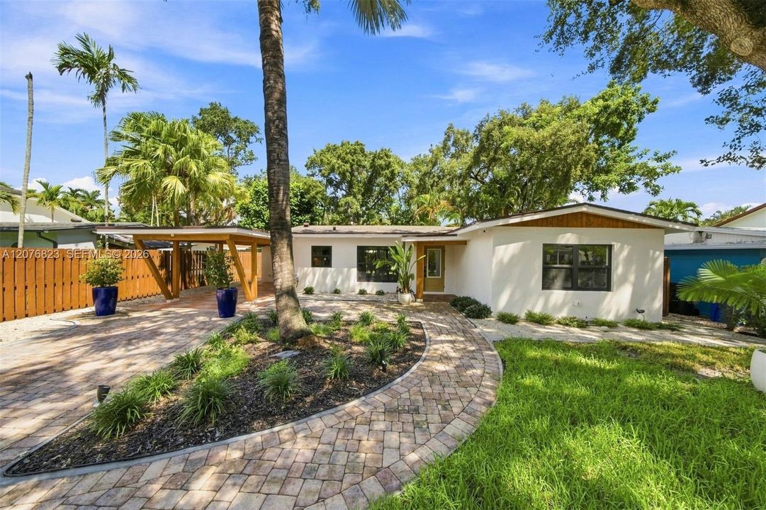 En Venta: $869,000 (2 camas, 2 baños, 0 Pies cuadrados)