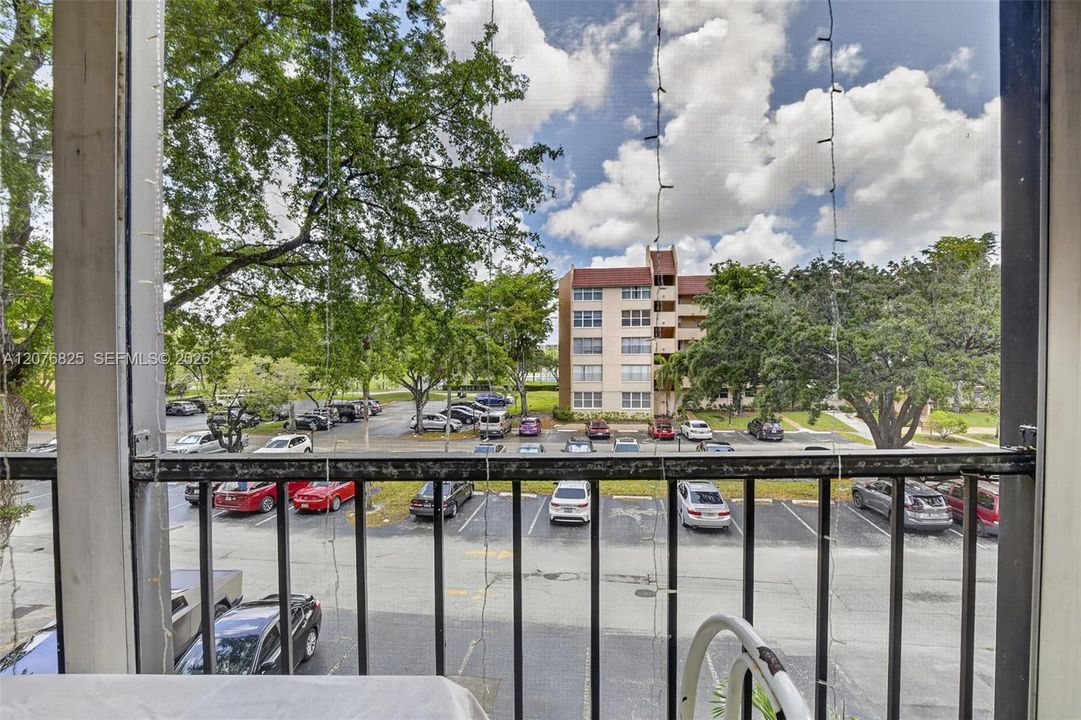 Activo con contrato: $1,675 (1 camas, 2 baños, 780 Pies cuadrados)