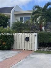 В аренду: $3,200 (2 спален, 2 ванн, 1282 Квадратных фут)