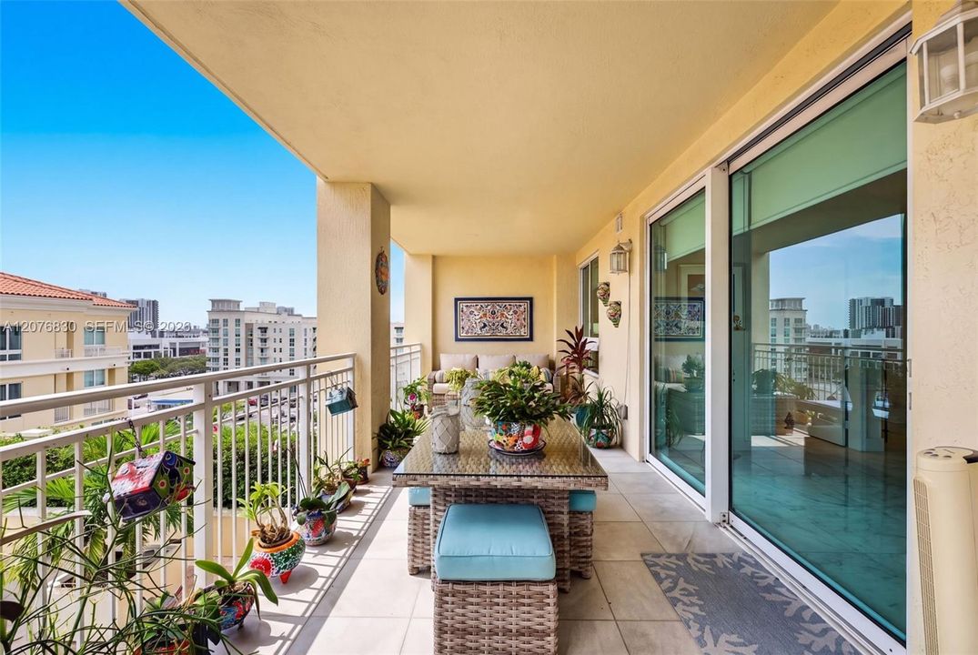 For Sale: $649,000 (2 beds, 2 baths, 1657 Square Feet)