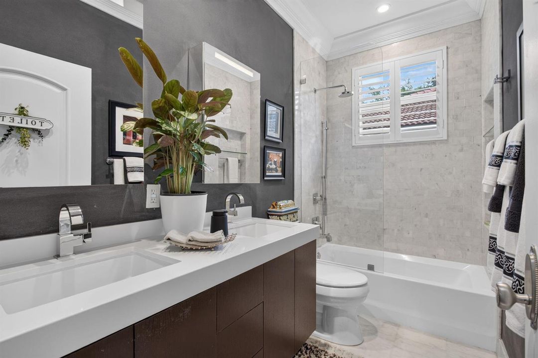 40-web-or-mls-4909-1006