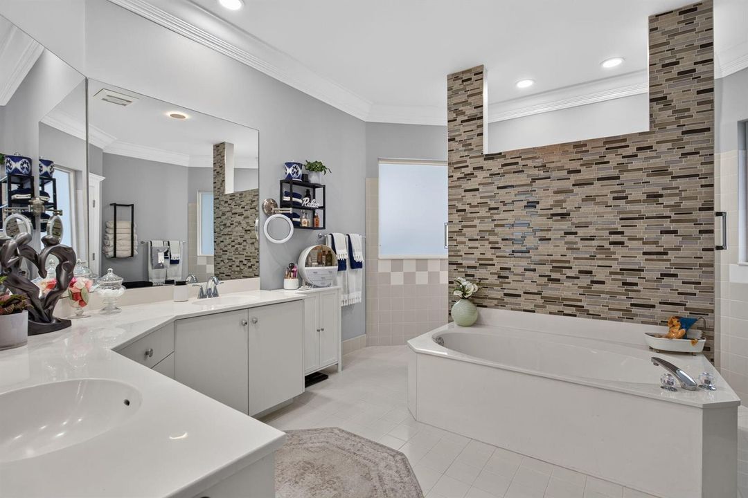 47-web-or-mls-4909-1043