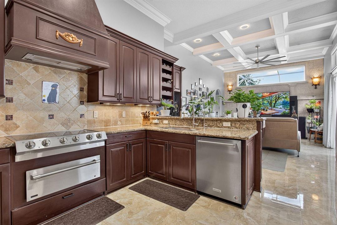 28-web-or-mls-4909-0939