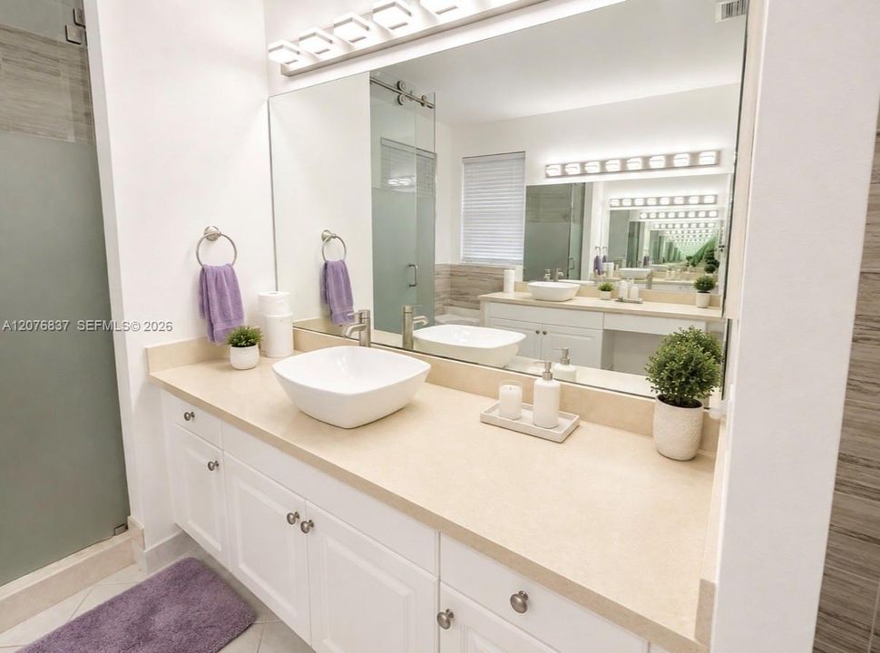 For Rent: $6,000 (4 beds, 2 baths, 2674 Square Feet)