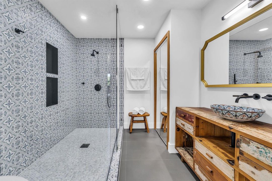 74-web-or-mls-DON03790