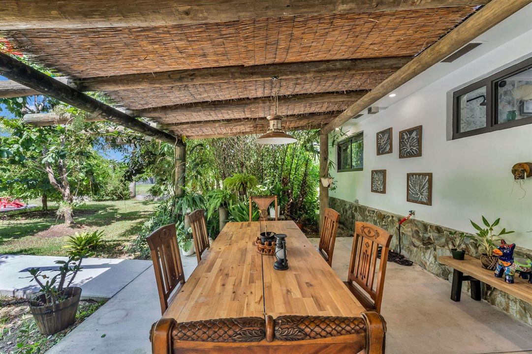 90-web-or-mls-DON03870