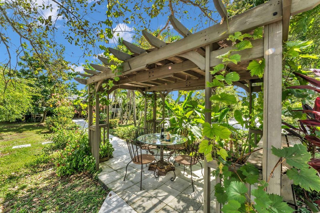 82-web-or-mls-DON03830