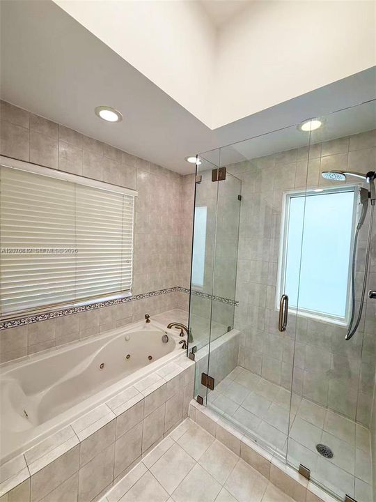 For Rent: $11,500 (4 beds, 4 baths, 2454 Square Feet)