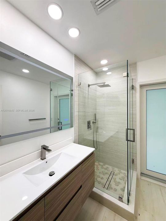 For Rent: $11,500 (4 beds, 4 baths, 2454 Square Feet)