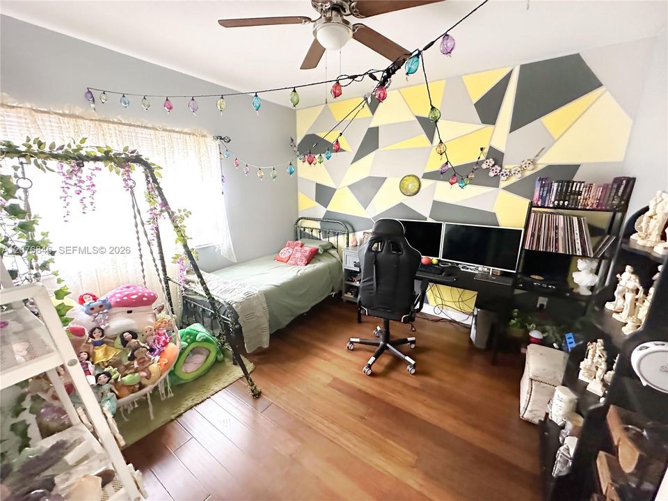 En Renta: $4,975 (5 camas, 3 baños, 3218 Pies cuadrados)