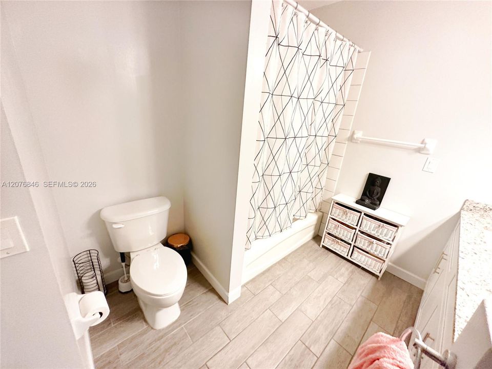 En Renta: $4,975 (5 camas, 3 baños, 3218 Pies cuadrados)