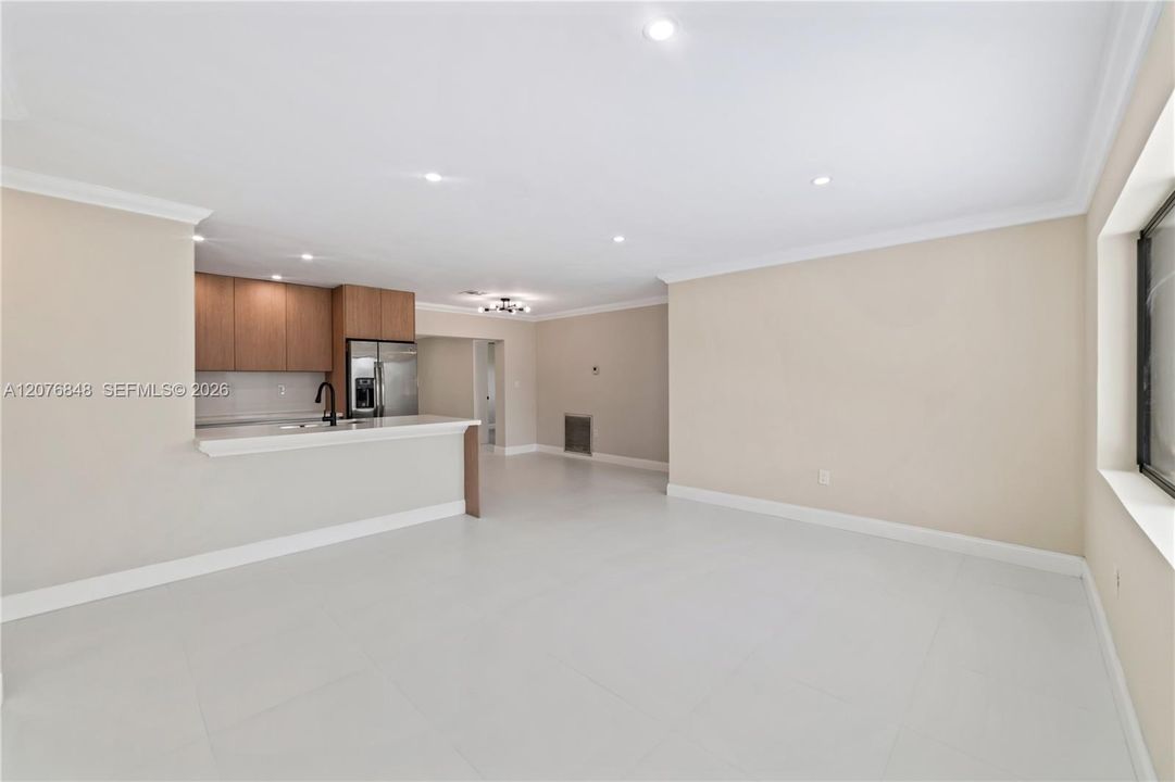 For Sale: $639,900 (5 beds, 3 baths, 1656 Square Feet)