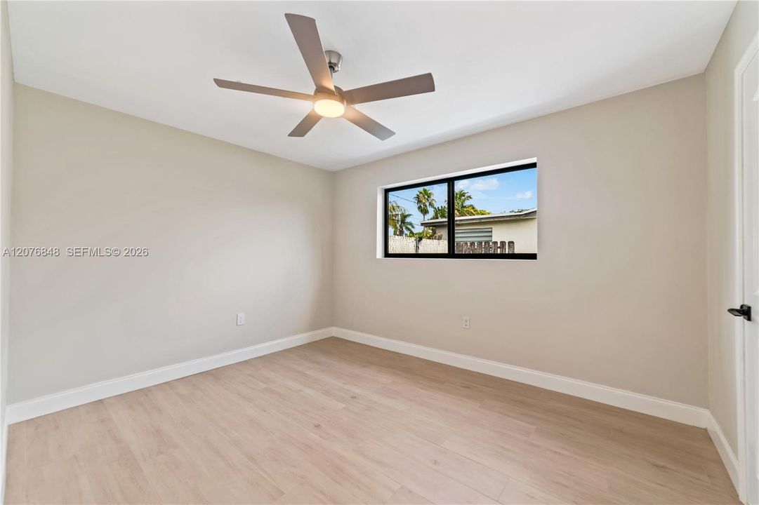 For Sale: $639,900 (5 beds, 3 baths, 1656 Square Feet)