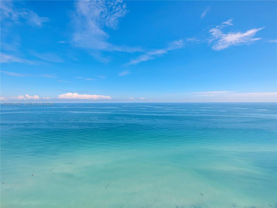 En Renta: $15,000 (4 camas, 4 baños, 2394 Pies cuadrados)
