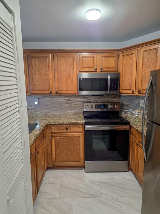 En Venta: $215,000 (1 camas, 1 baños, 695 Pies cuadrados)