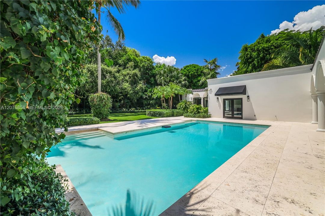 For Rent: $39,500 (5 beds, 5 baths, 5344 Square Feet)