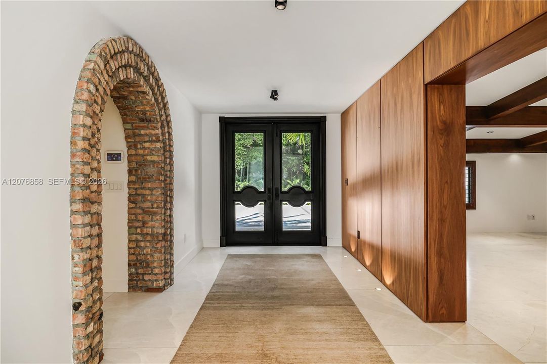 For Rent: $39,500 (5 beds, 5 baths, 5344 Square Feet)