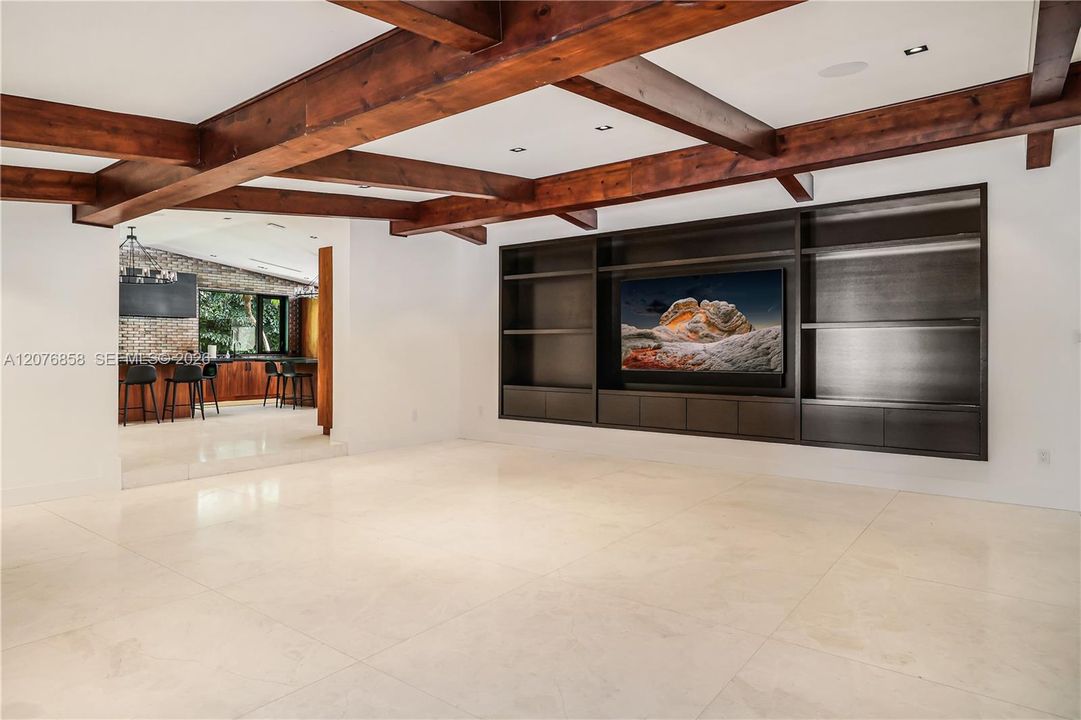 For Rent: $39,500 (5 beds, 5 baths, 5344 Square Feet)