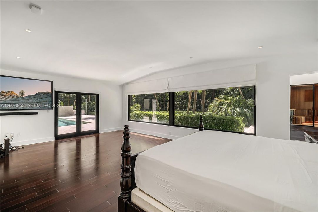 For Rent: $39,500 (5 beds, 5 baths, 5344 Square Feet)
