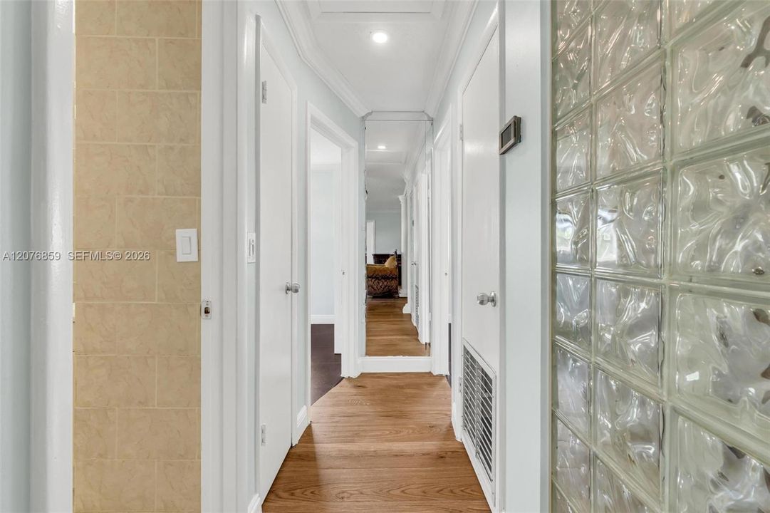 For Rent: $3,500 (4 beds, 2 baths, 1682 Square Feet)