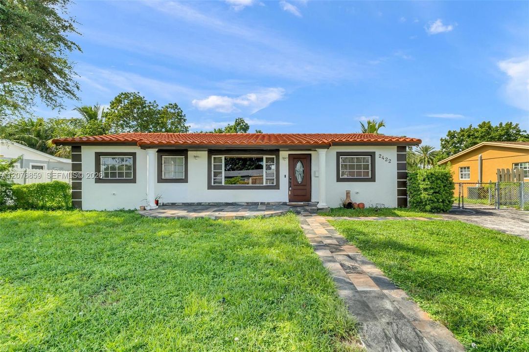 For Rent: $3,500 (4 beds, 2 baths, 1682 Square Feet)