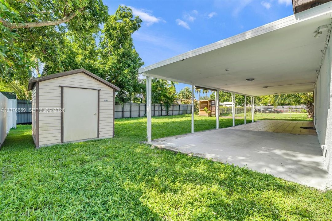 For Rent: $3,500 (4 beds, 2 baths, 1682 Square Feet)