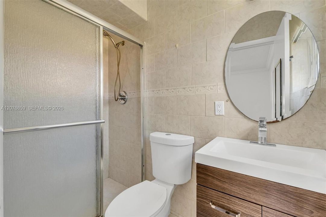 For Rent: $3,500 (4 beds, 2 baths, 1682 Square Feet)