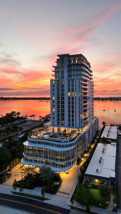 En Venta: $3,795,000 (3 camas, 3 baños, 1786 Pies cuadrados)