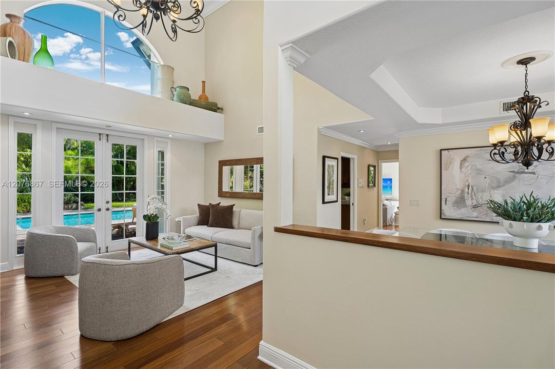 For Sale: $1,979,000 (6 beds, 4 baths, 3971 Square Feet)