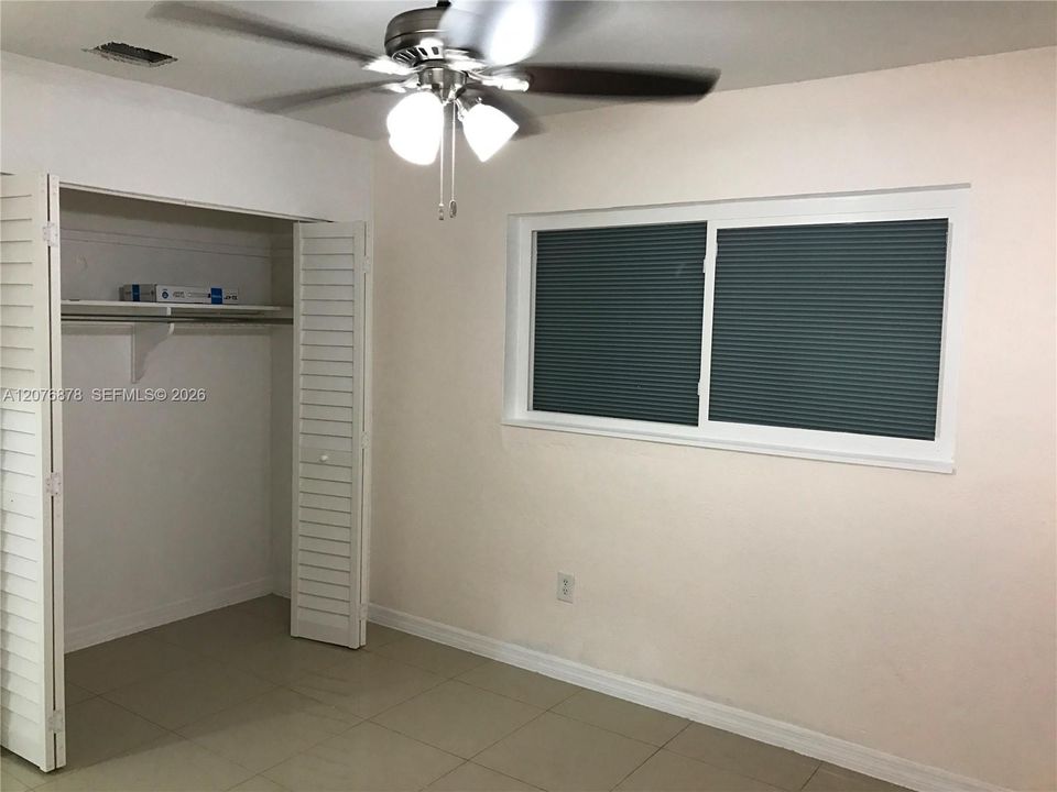 For Sale: $695,000 (5 beds, 4 baths, 1632 Square Feet)