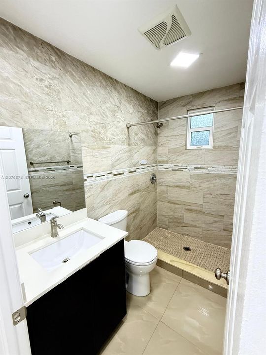 For Sale: $695,000 (5 beds, 4 baths, 1632 Square Feet)