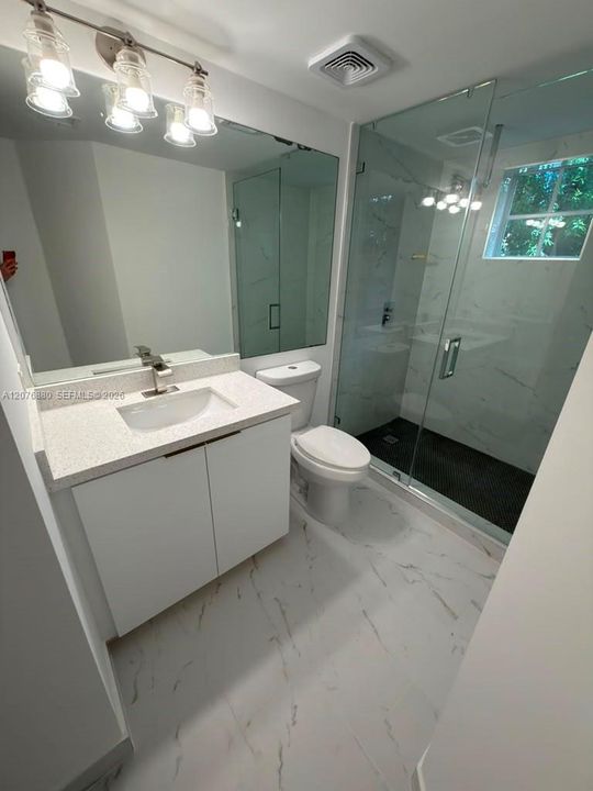 For Rent: $2,395 (1 beds, 1 baths, 673 Square Feet)