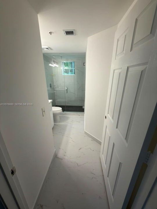 For Rent: $2,395 (1 beds, 1 baths, 673 Square Feet)