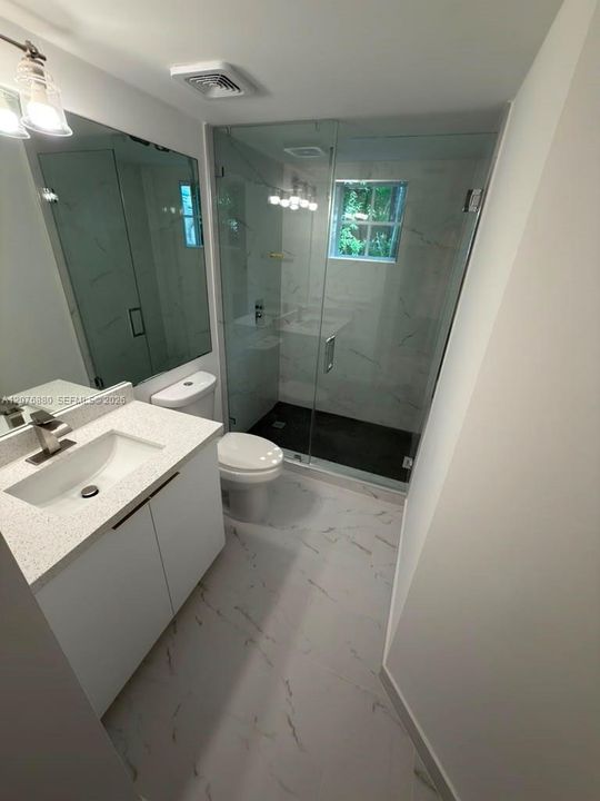 For Rent: $2,395 (1 beds, 1 baths, 673 Square Feet)