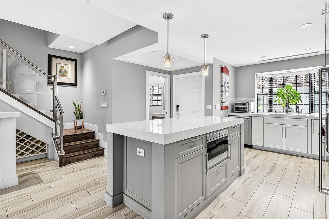 012-605Northeast19thAvenue-DeerfieldBeac