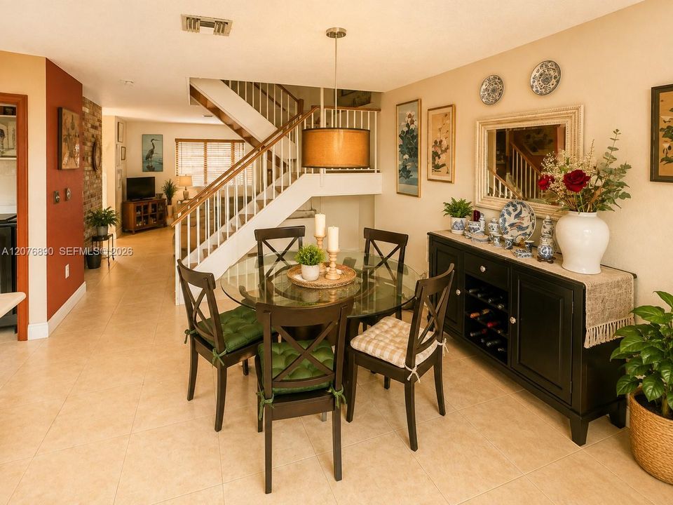 For Sale: $379,900 (3 beds, 2 baths, 1355 Square Feet)