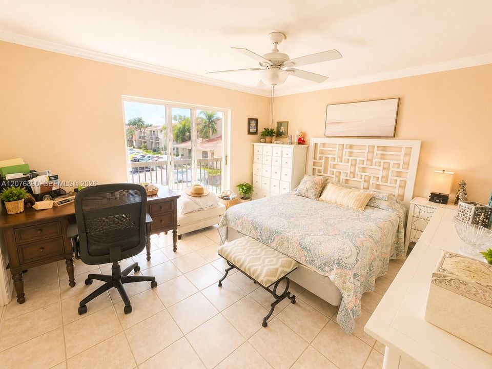 For Sale: $379,900 (3 beds, 2 baths, 1355 Square Feet)