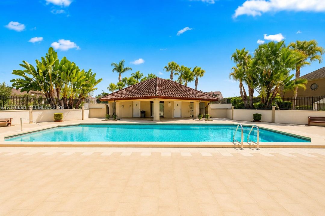 For Sale: $379,900 (3 beds, 2 baths, 1355 Square Feet)