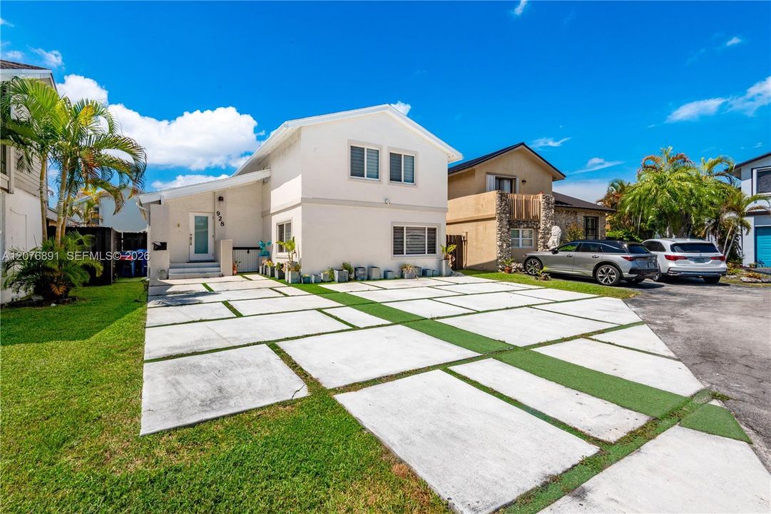 На продажу: $799,999 (4 спален, 3 ванн, 1634 Квадратных фут)