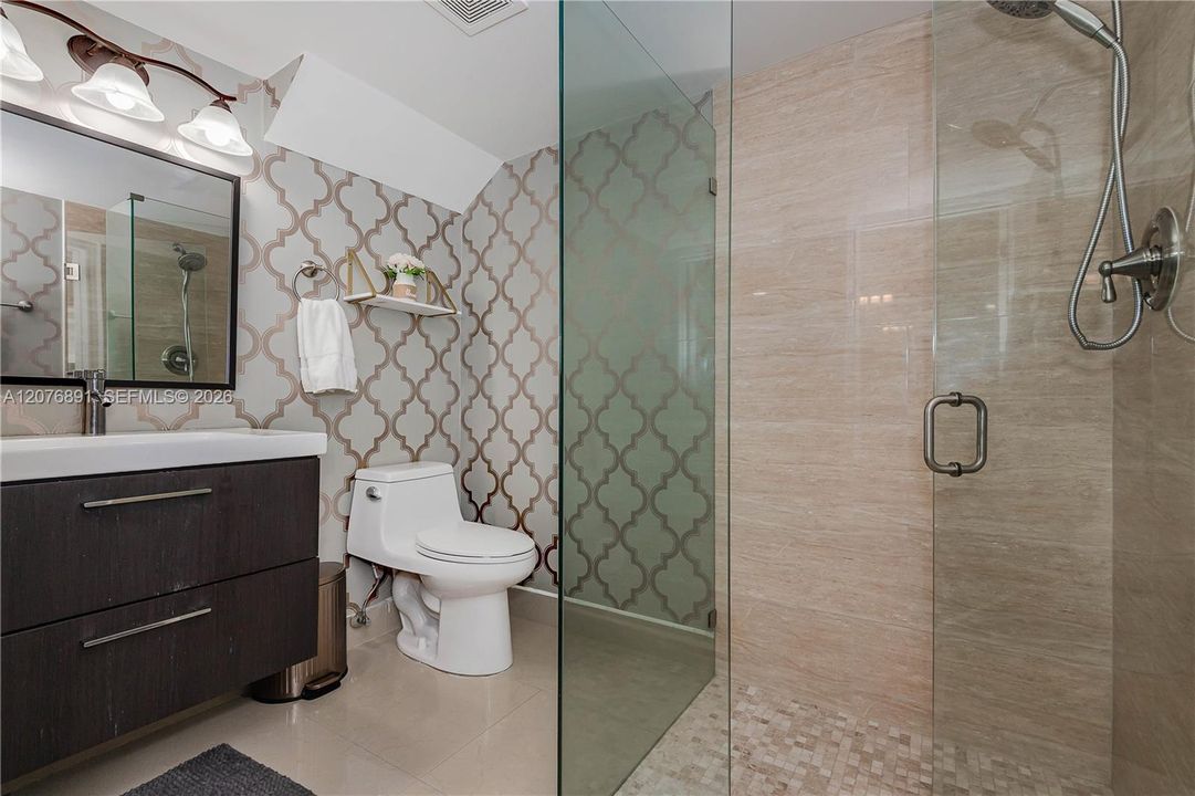 На продажу: $799,999 (4 спален, 3 ванн, 1634 Квадратных фут)