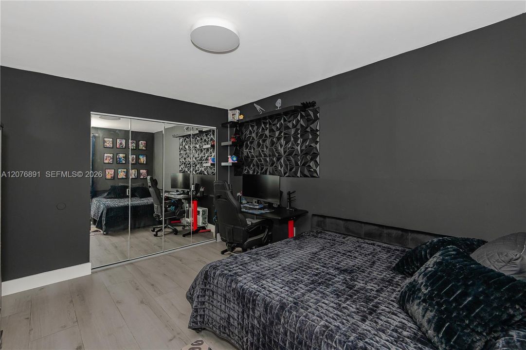 На продажу: $799,999 (4 спален, 3 ванн, 1634 Квадратных фут)