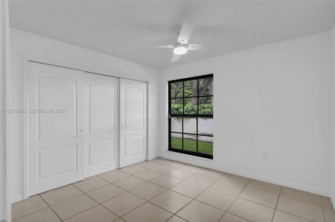 For Sale: $299,900 (2 beds, 1 baths, 816 Square Feet)