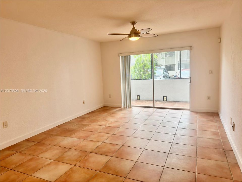 Recently Rented: $1,850 (1 beds, 1 baths, 854 Square Feet)