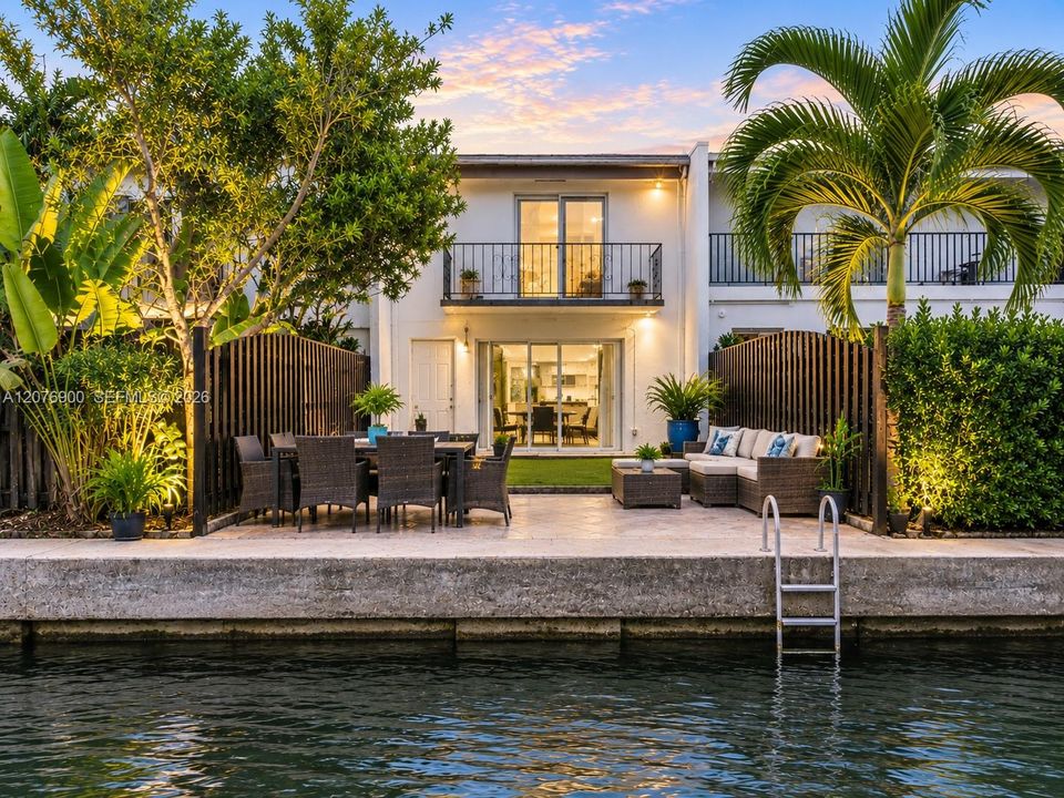 En Venta: $799,900 (2 camas, 2 baños, 1482 Pies cuadrados)