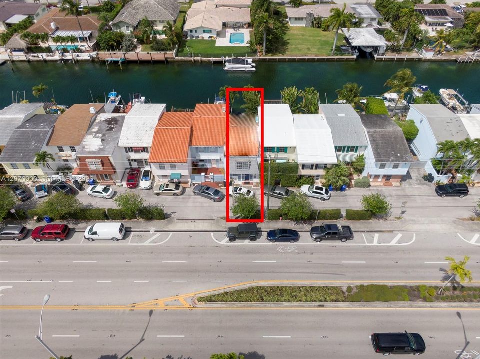 En Venta: $799,900 (2 camas, 2 baños, 1482 Pies cuadrados)