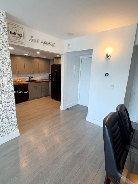 For Sale: $589,000 (3 beds, 3 baths, 1446 Square Feet)