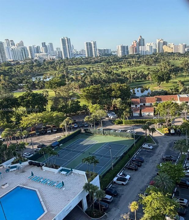For Sale: $589,000 (3 beds, 3 baths, 1446 Square Feet)