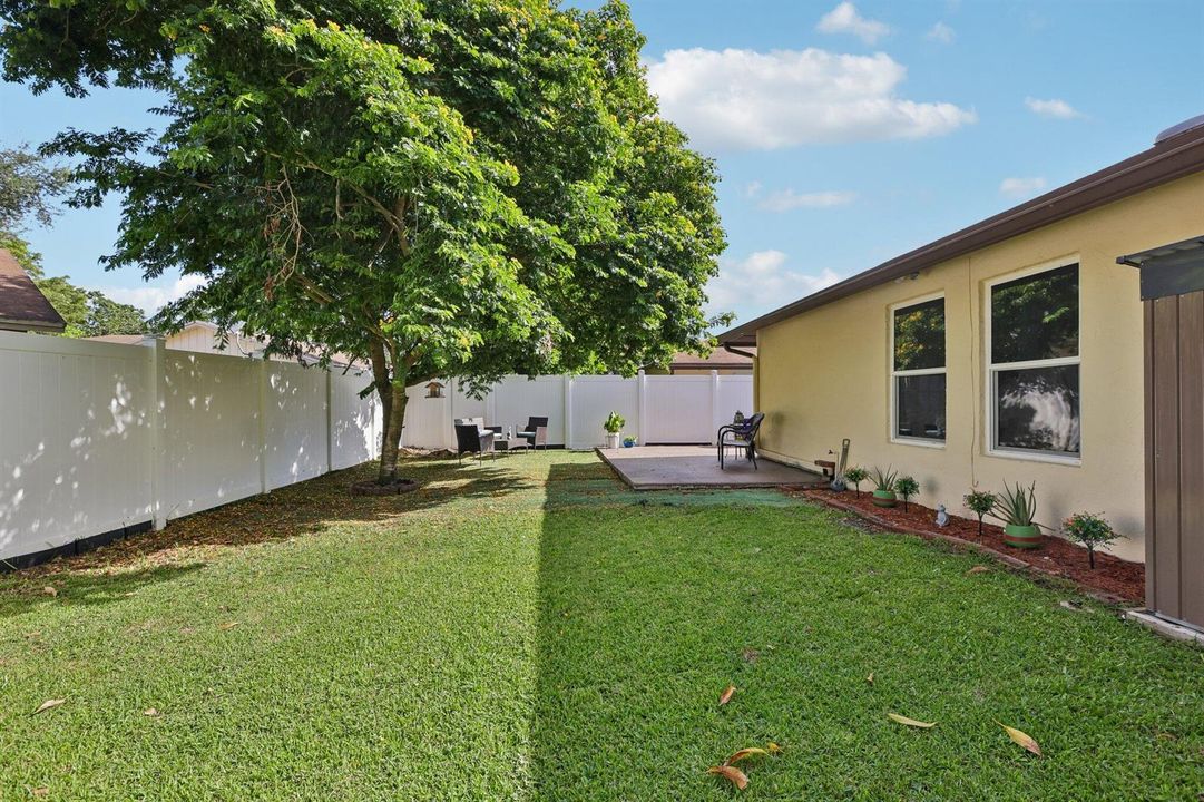 51-web-or-mls-SW 72nd Ave-S2208-051
